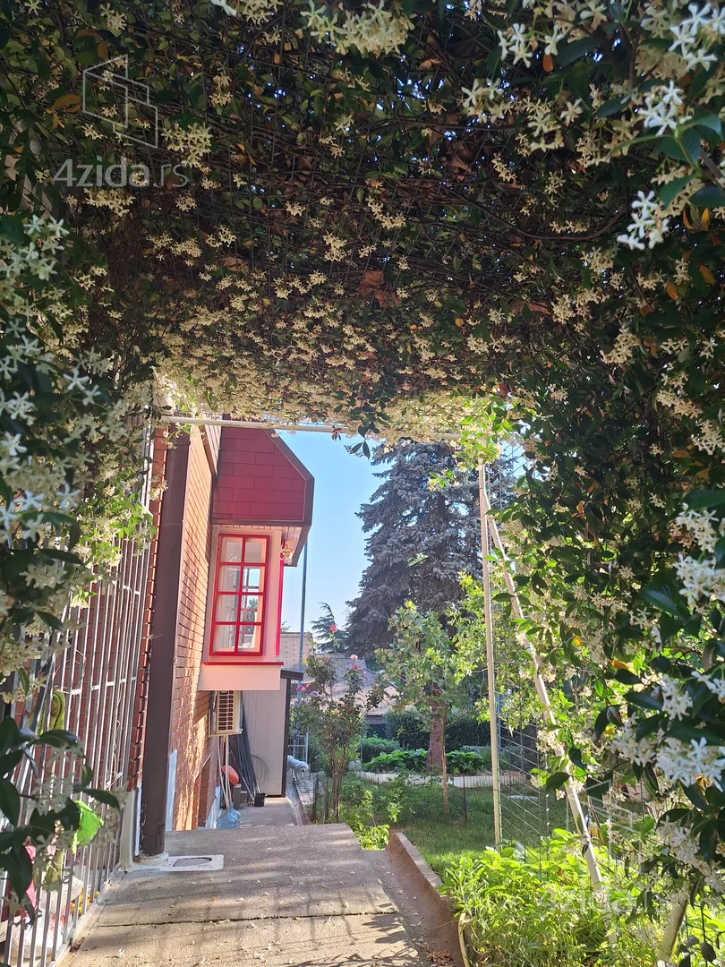 4-etažna kuća | 4zida