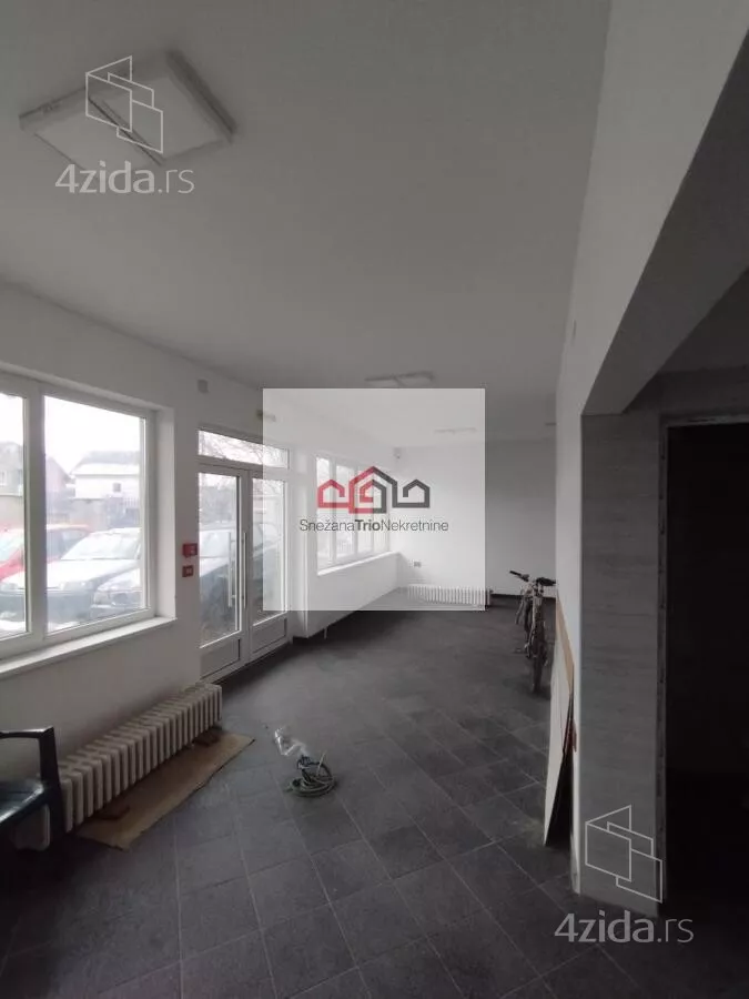 Poslovni prostor | 4zida