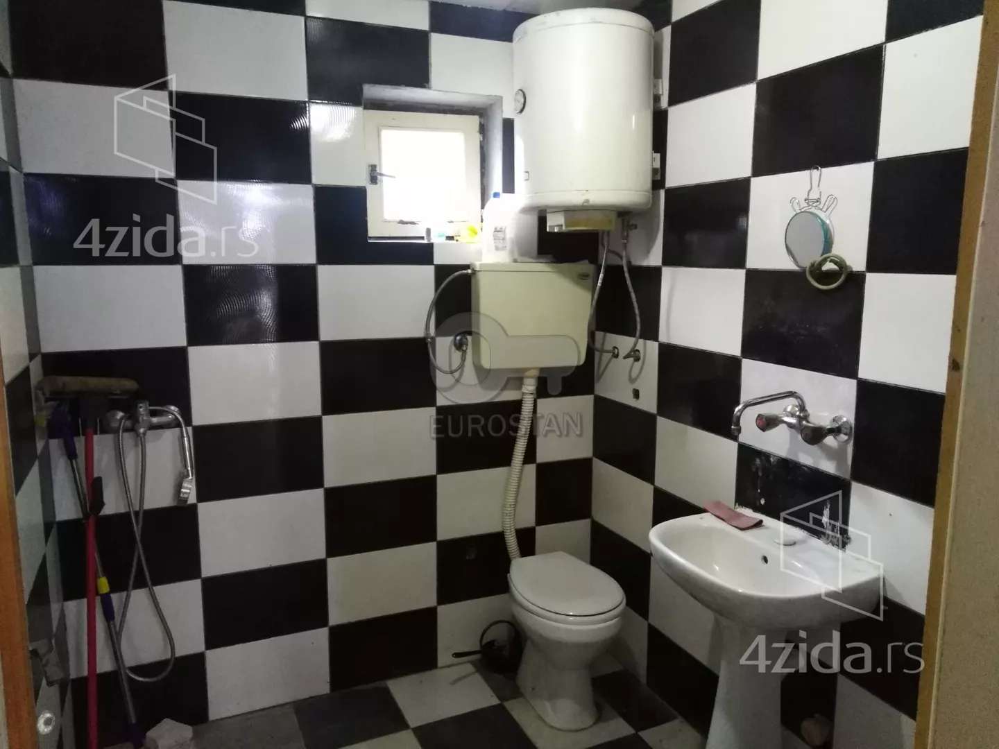 Lokal | 4zida