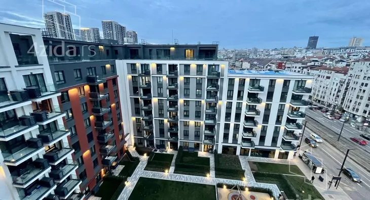 Četvorosoban stan | 4zida