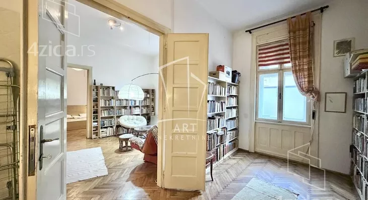 Petosoban stan | 4zida