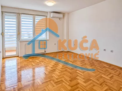 Романијска | 4zida.rs