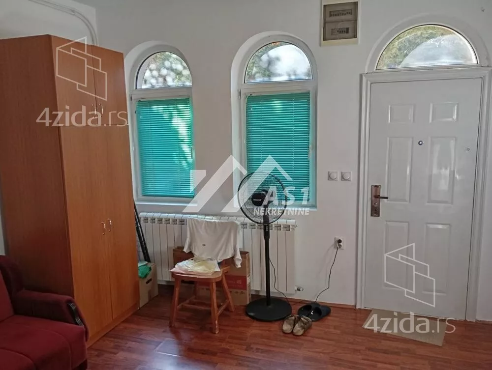 Garsonjera | 4zida