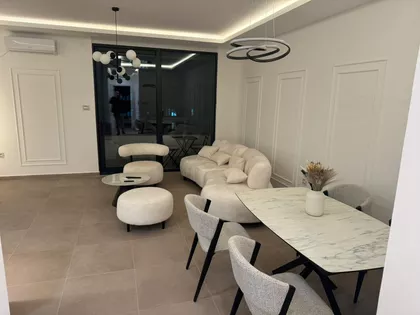 Valentina Vodnika | 4zida.rs