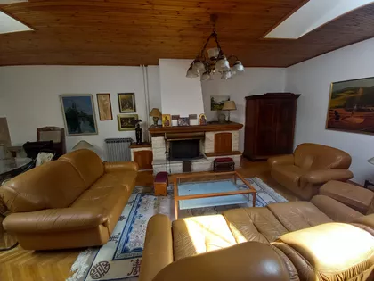 Gvozdićeva | 4zida.rs