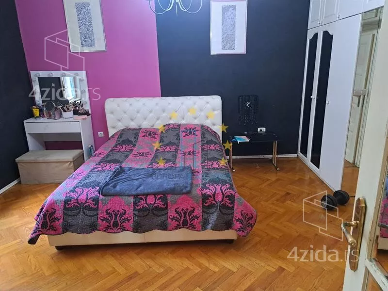Petosoban stan | 4zida
