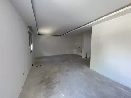 Lenjinova | 4zida.rs