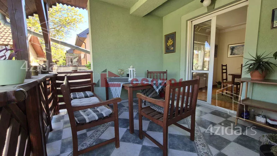 3-etažna kuća | 4zida