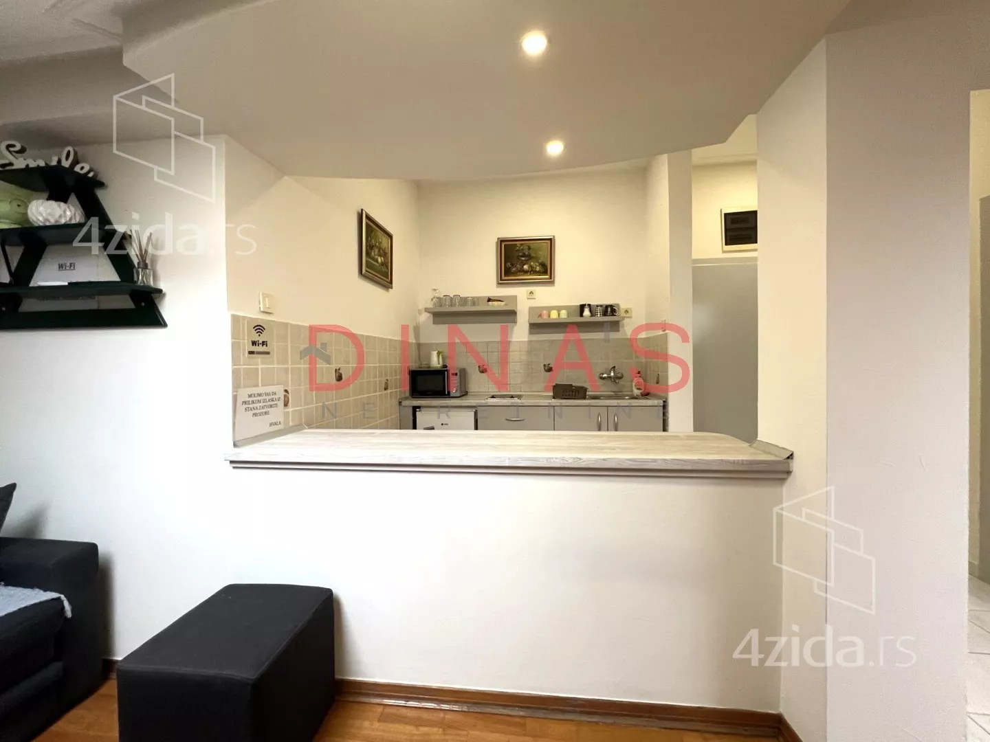 Jednoiposoban stan | 4zida