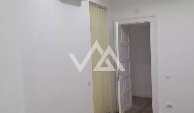 Šestosoban stan | 4zida