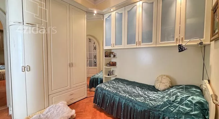 Petoiposoban stan | 4zida