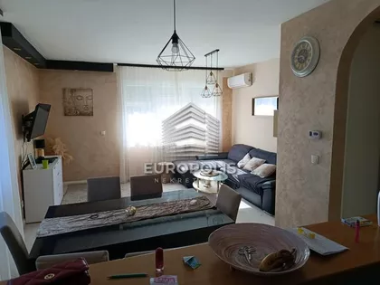 Tršćanska | 4zida.rs
