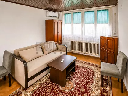 Učitelj Tasina | 4zida.rs