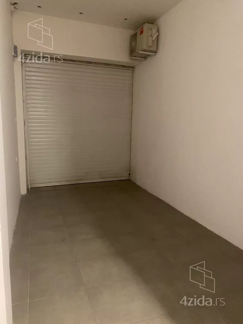 Četvoroiposoban stan | 4zida