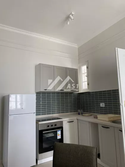 Grčkoškolska | 4zida.rs