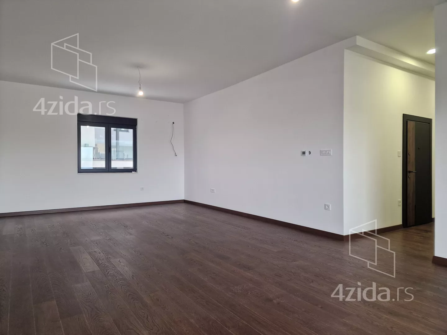 Petosoban stan | 4zida