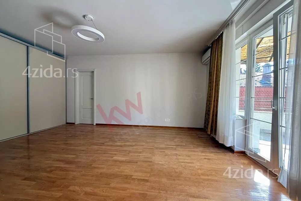 4-etažna kuća | 4zida