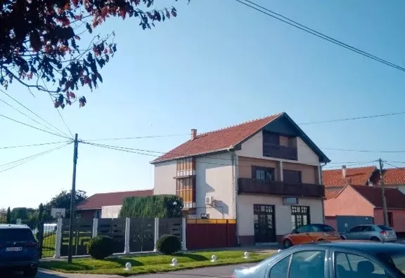 3-etažna kuća | 4zida