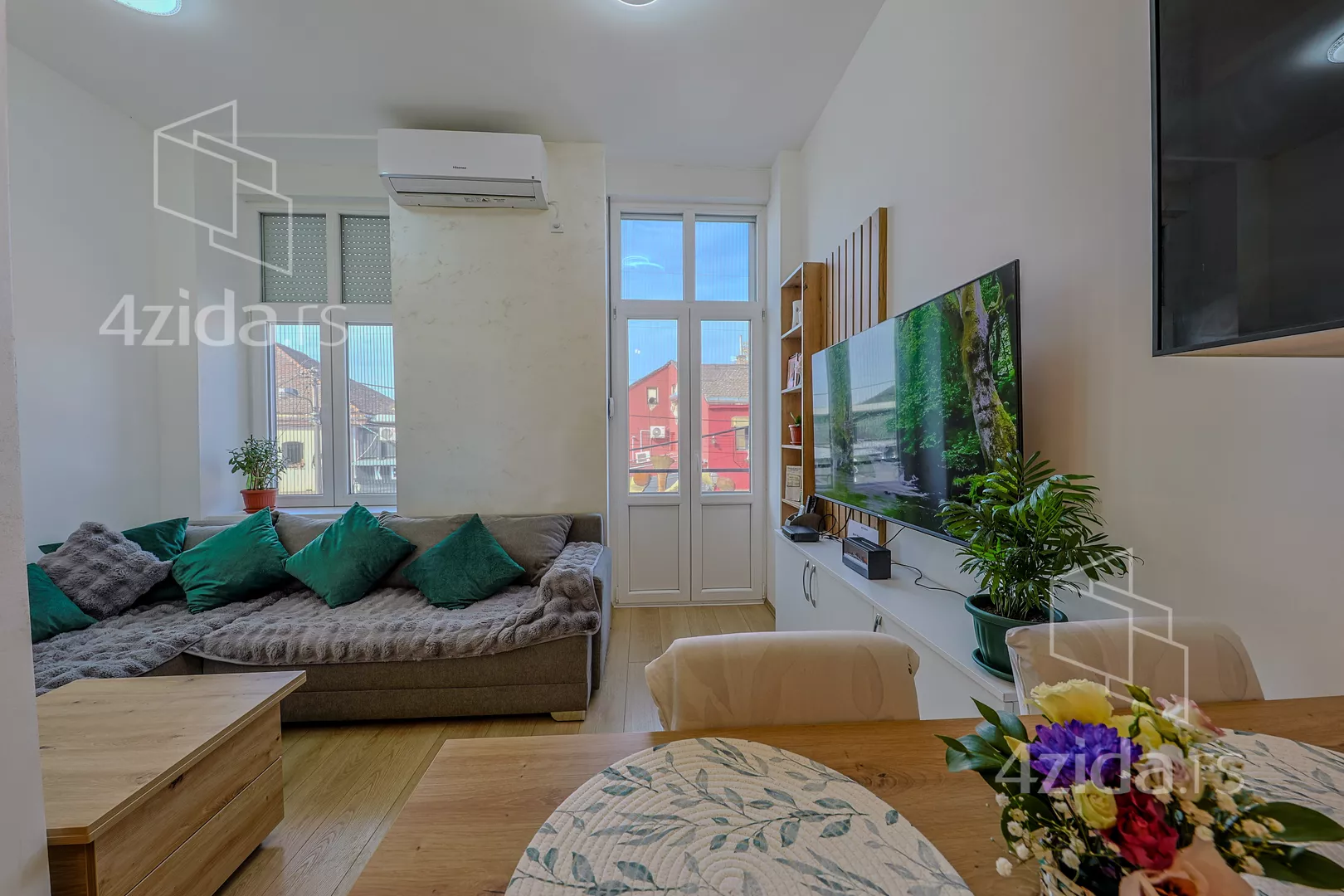 Jednoiposoban stan | 4zida