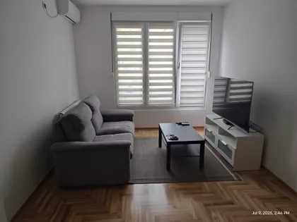 Jovanke Radaković 80i | 4zida.rs