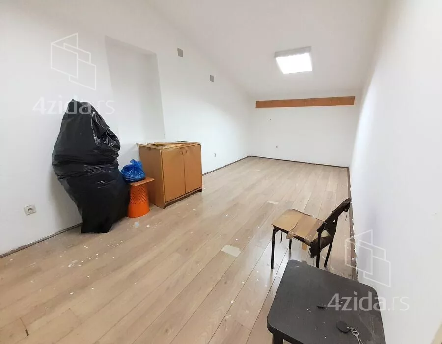 Hala | 4zida
