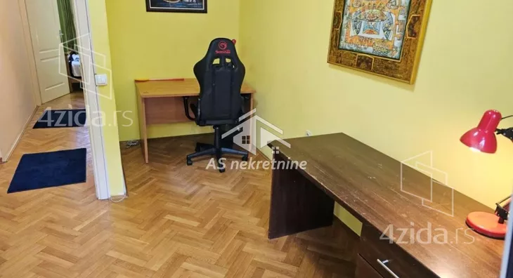 Četvoroiposoban stan | 4zida