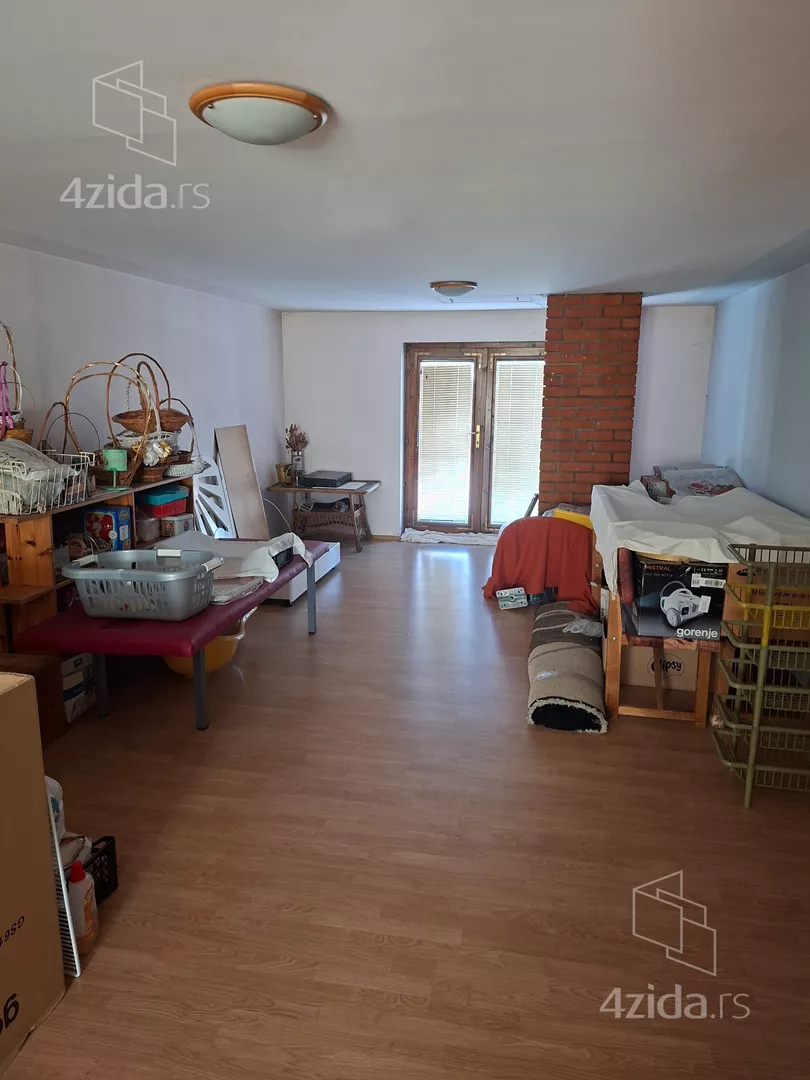 3-etažna kuća | 4zida