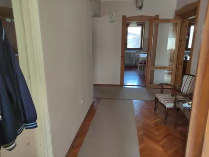 Mali Radanovac | 4zida.rs