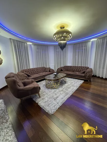 HILANDARSKA | 4zida.rs