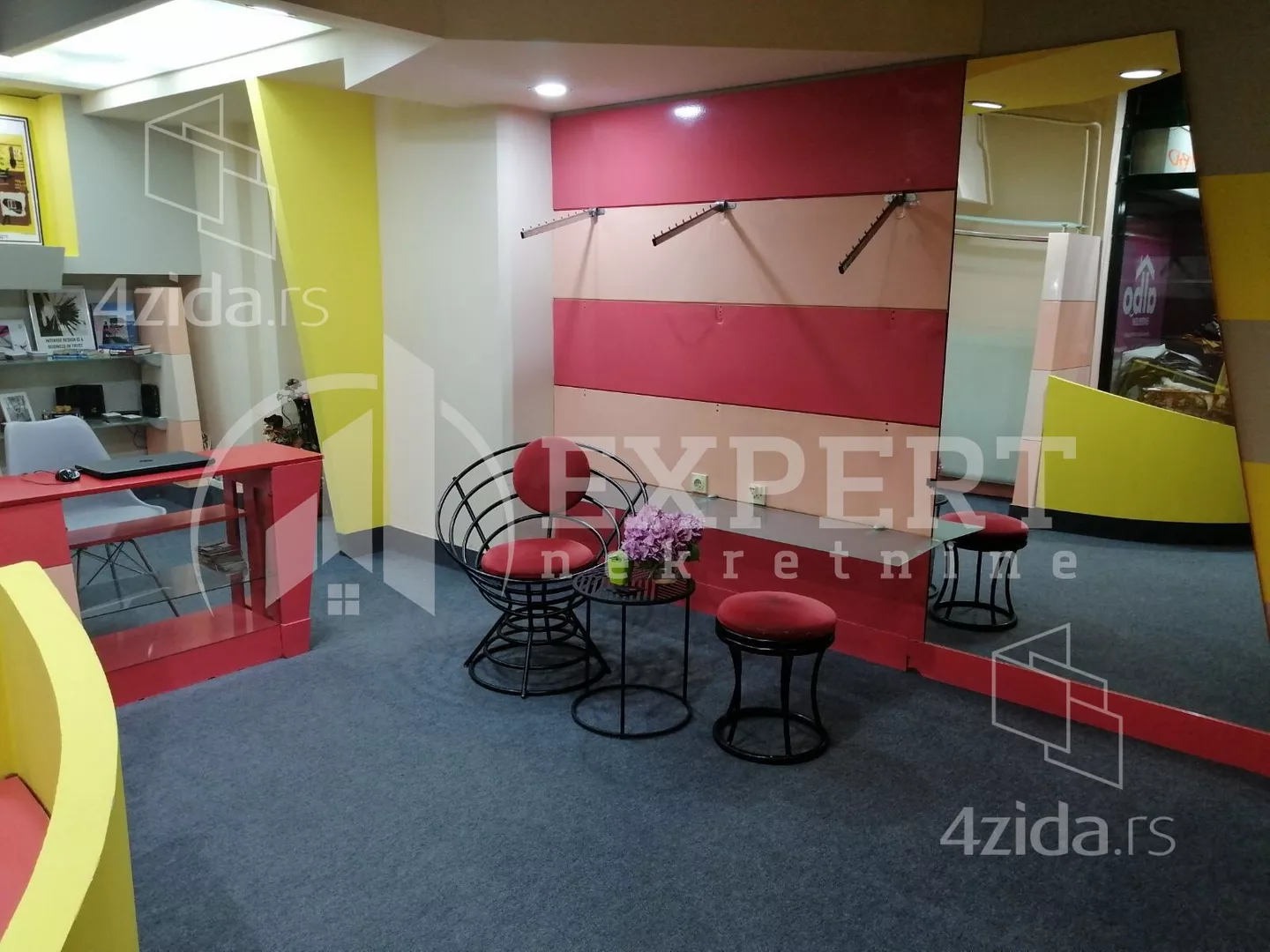 Lokal | 4zida