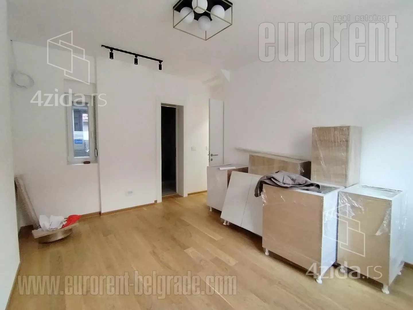 Petosoban stan | 4zida