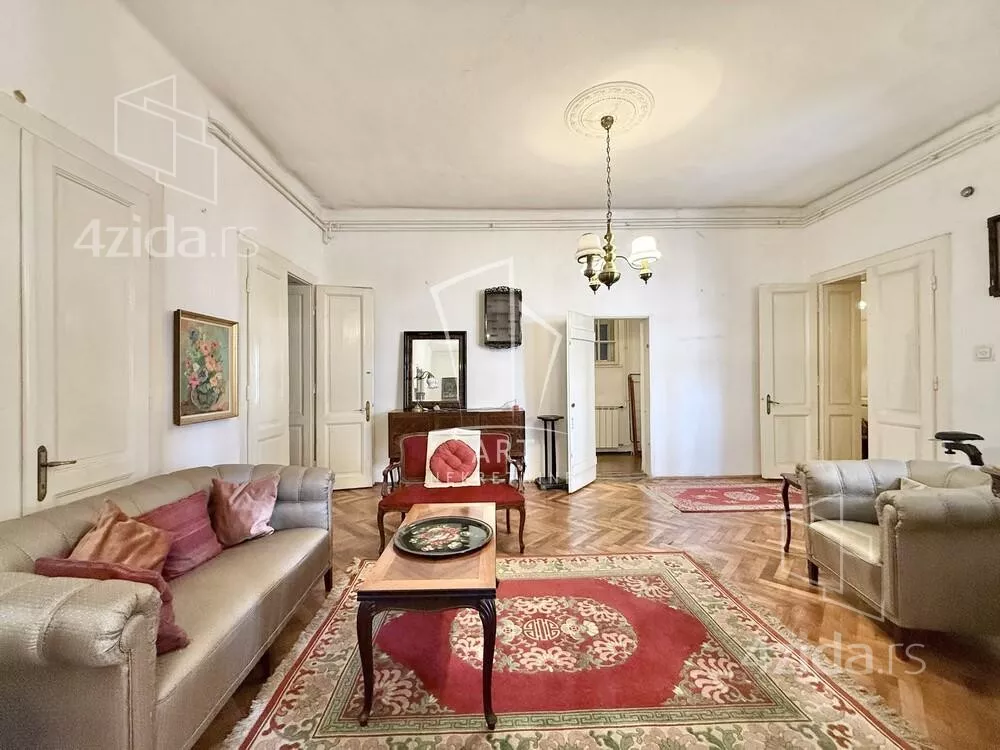 Četvoroiposoban stan | 4zida