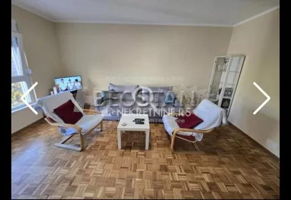 Ismeta Mujezinovica | 4zida.rs