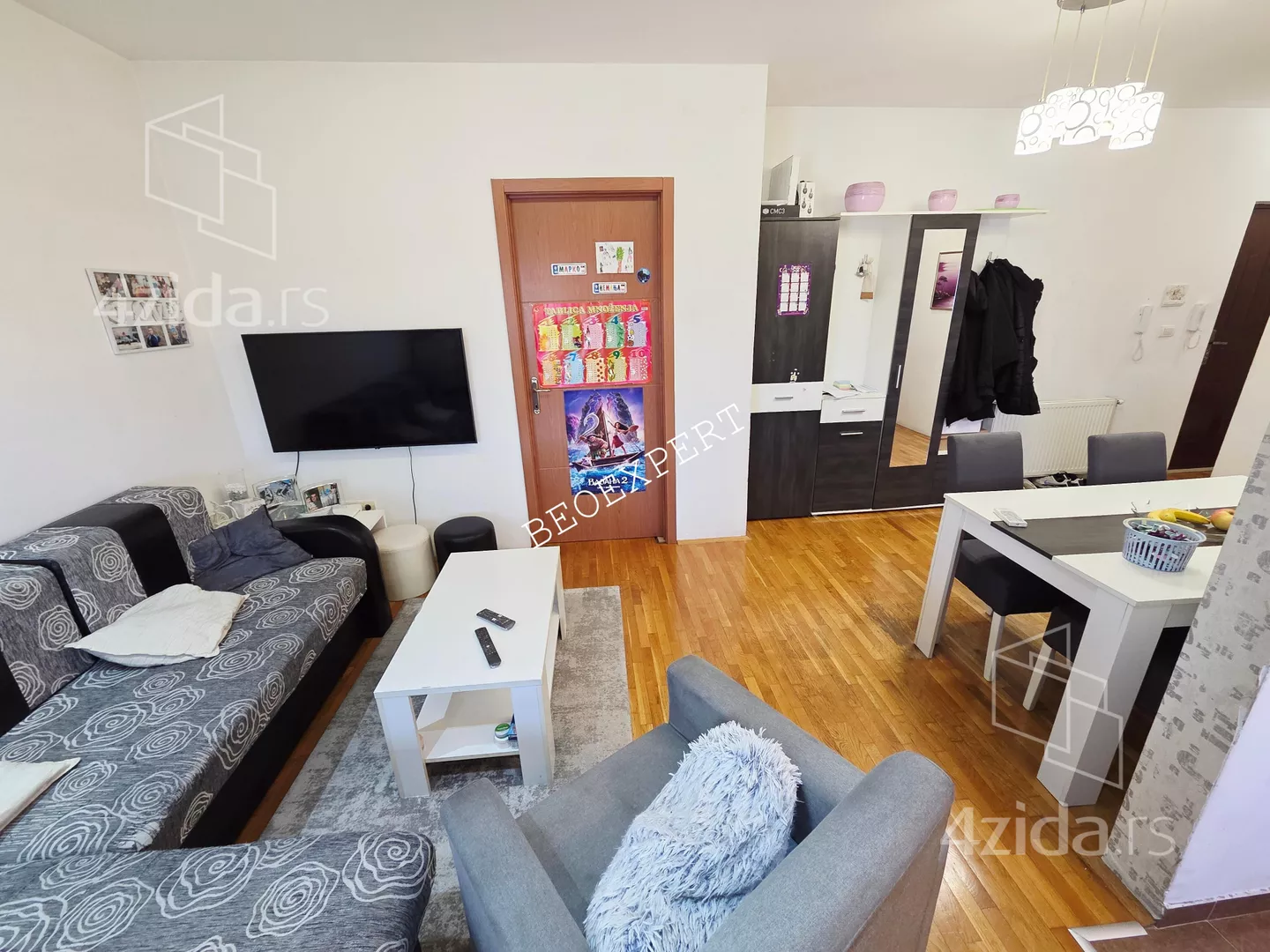 Dvoiposoban stan | 4zida