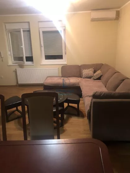Surčinska | 4zida.rs
