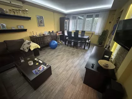 Sretena Mladenovića-Mike | 4zida.rs