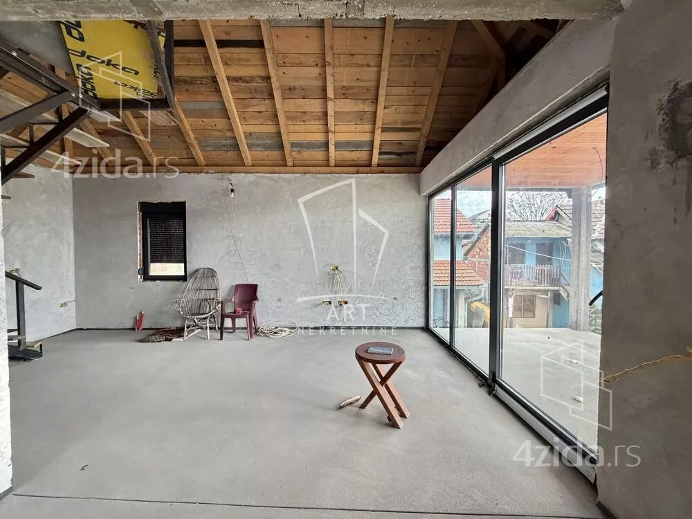 3-etažna kuća | 4zida