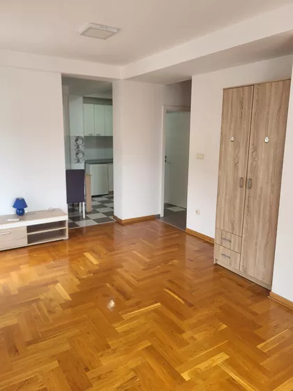 Narodnog Fronta 31A | 4zida.rs