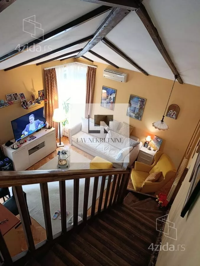 Troiposoban stan | 4zida