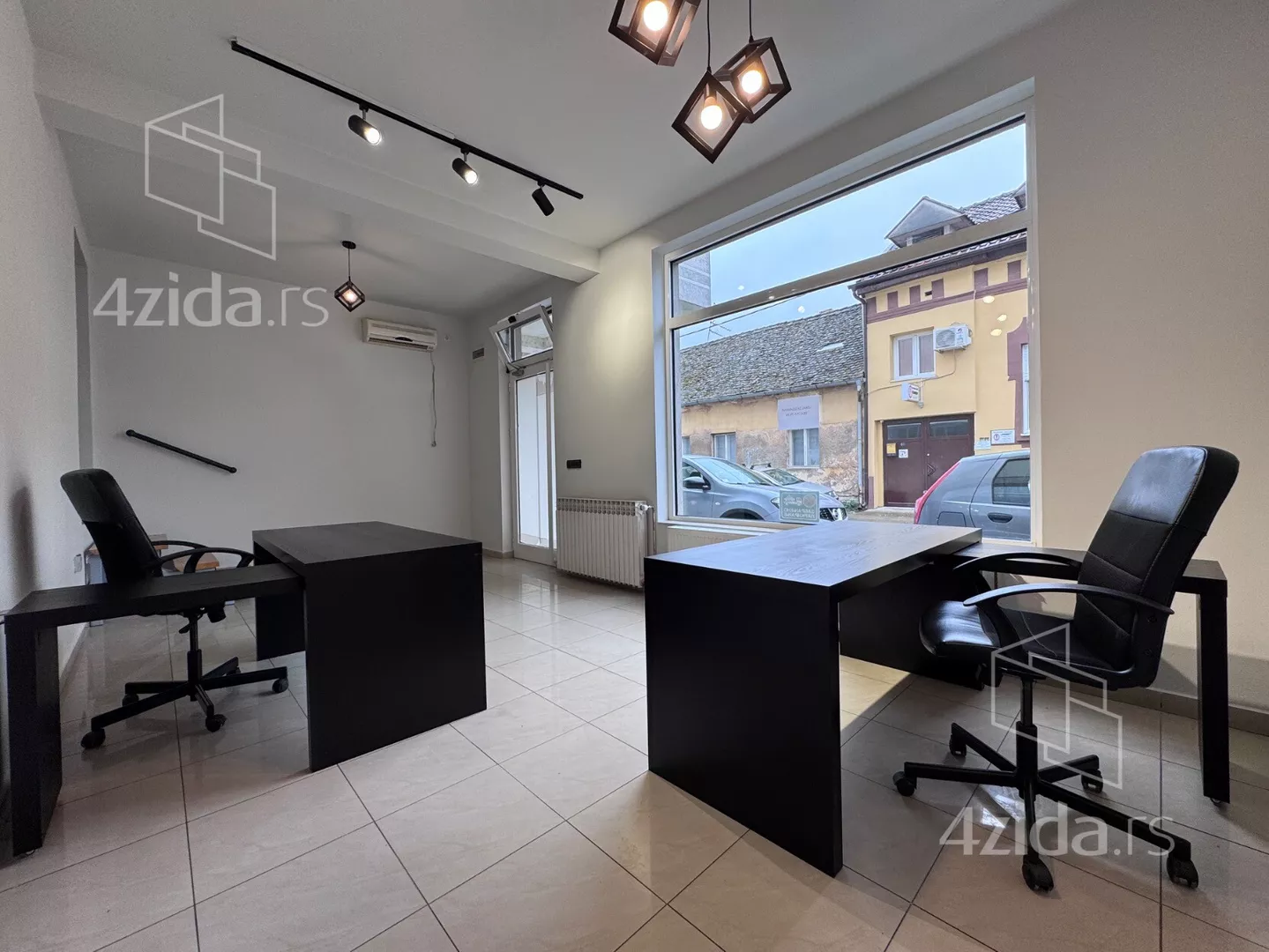Lokal | 4zida