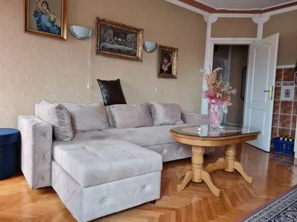Sremska | 4zida.rs