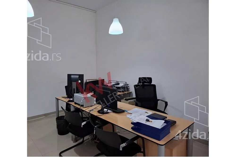 Lokal | 4zida