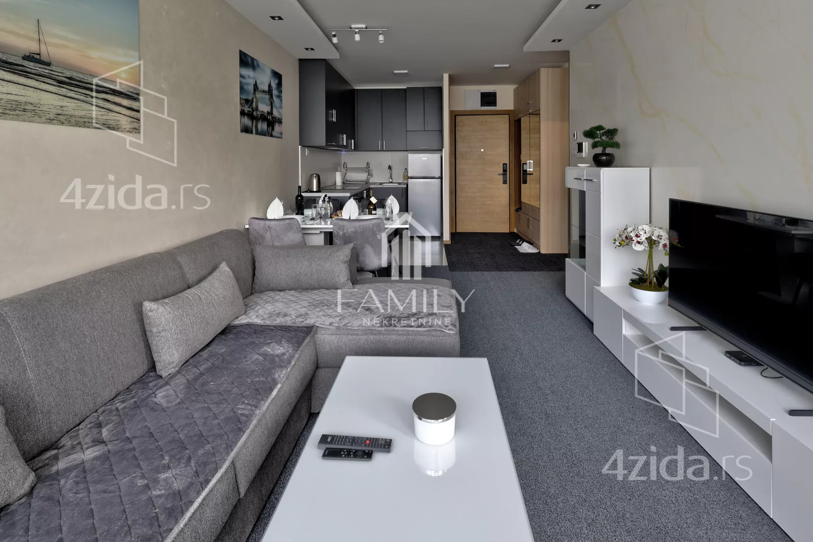 Jednoiposoban stan | 4zida