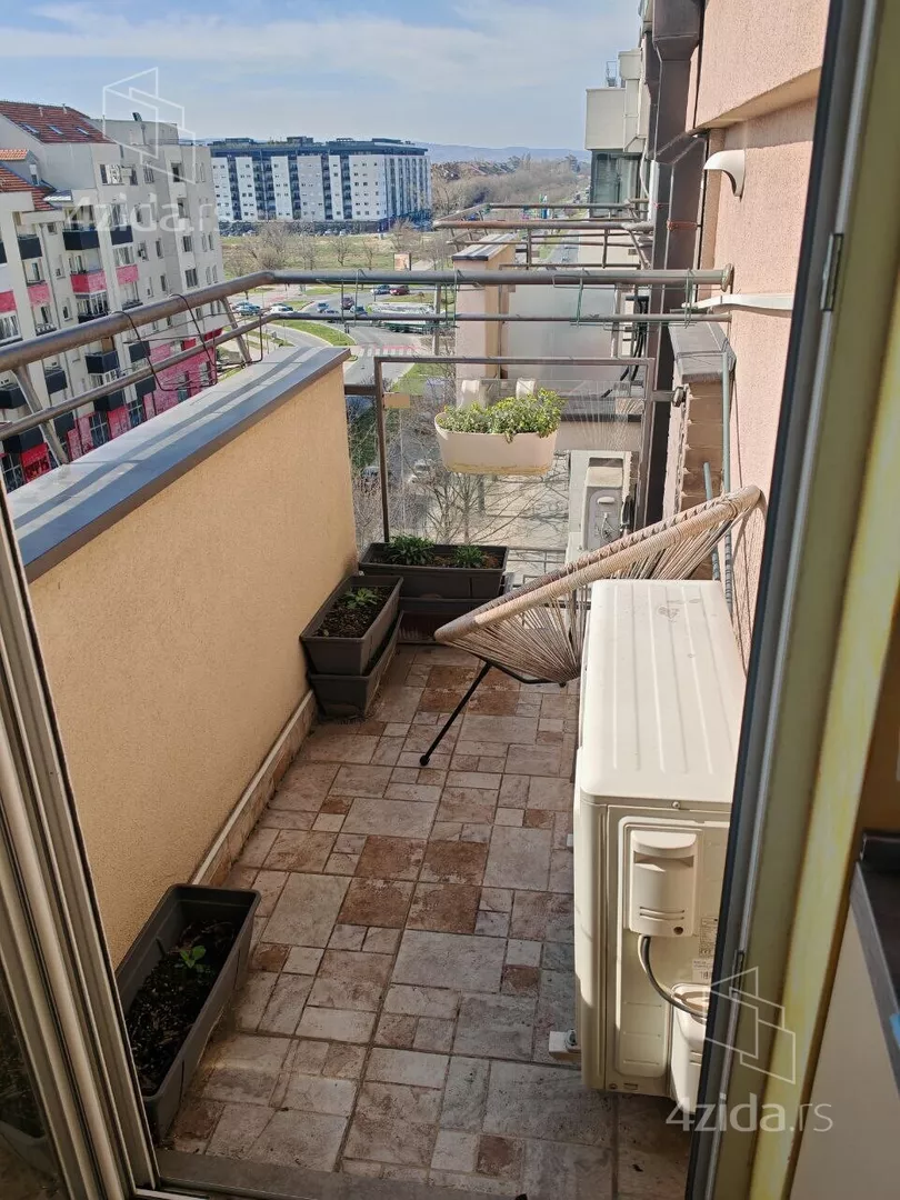 Troiposoban stan | 4zida