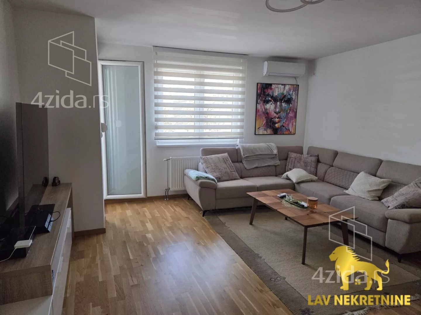 Troiposoban stan | 4zida