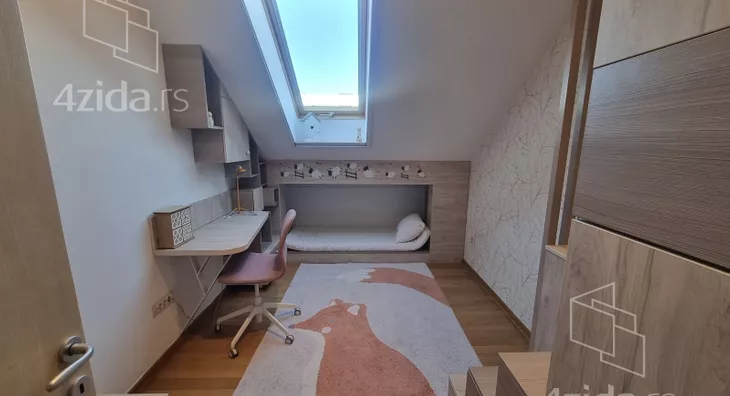 Petosoban stan | 4zida