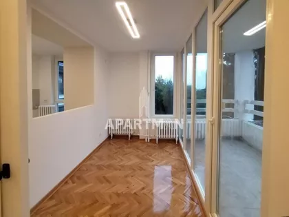 Jovana Stojsavljevića | 4zida.rs