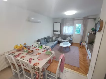 Roze Luksemburg | 4zida.rs