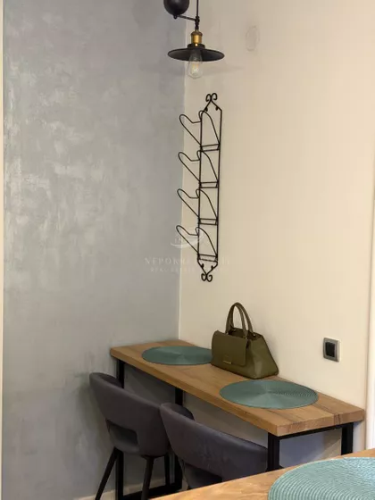 Vukov Spomenik | 4zida.rs