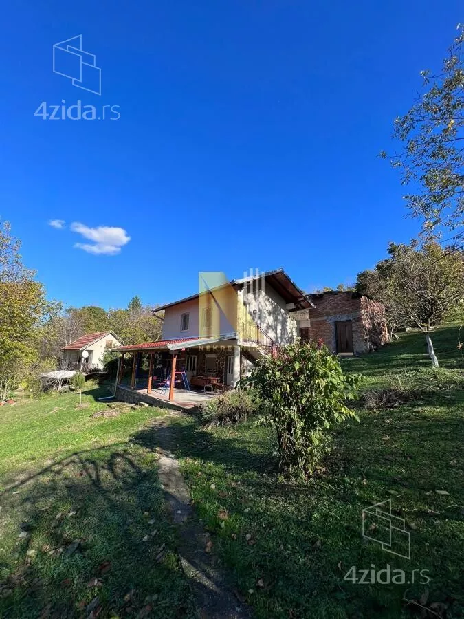 Kuća | 4zida